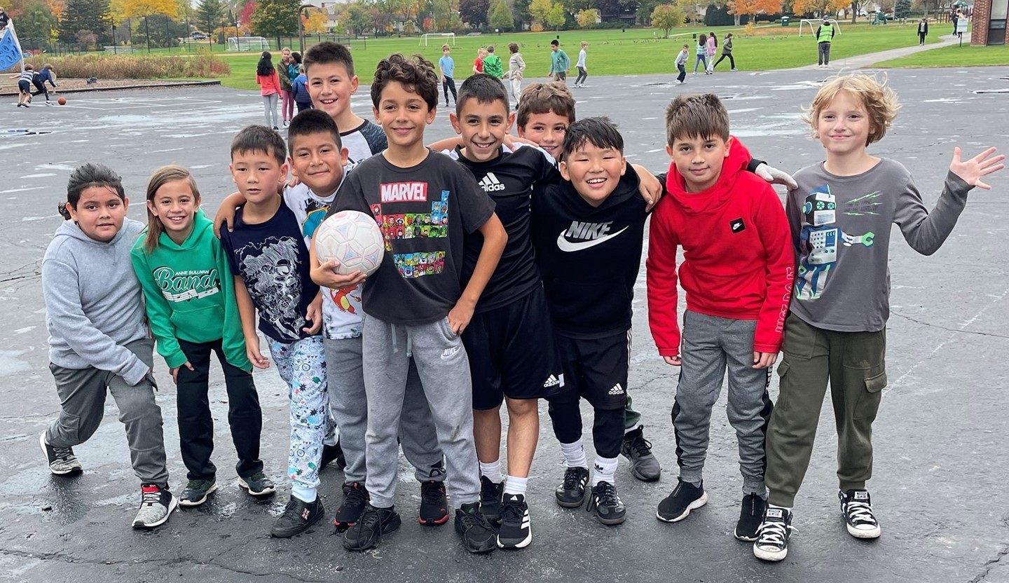 4th grade students during recess